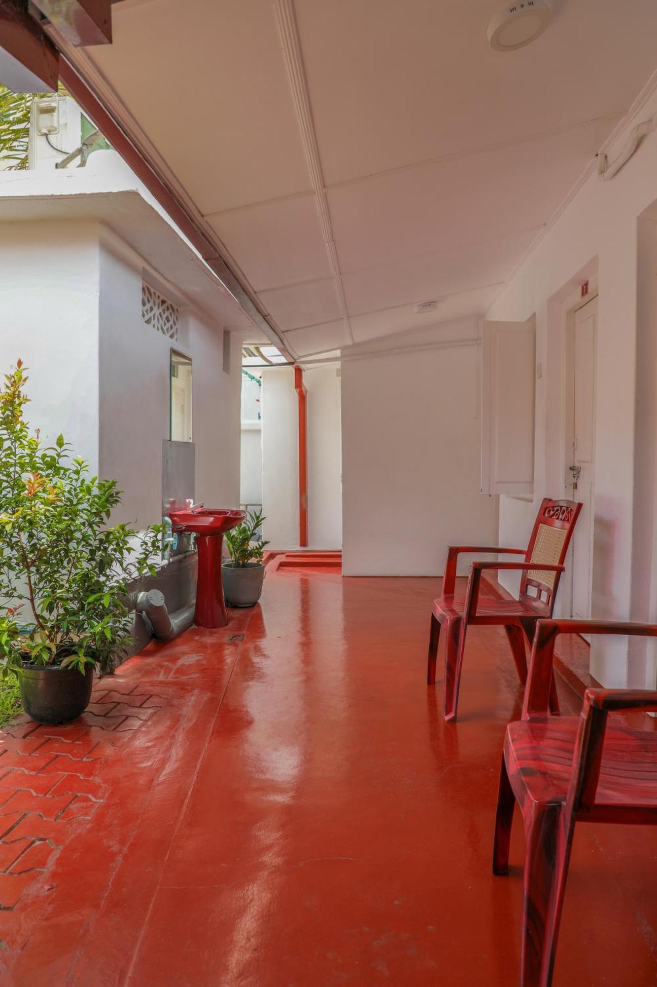 Bon Voyaage Tourist Inn Trincomalee Esterno foto