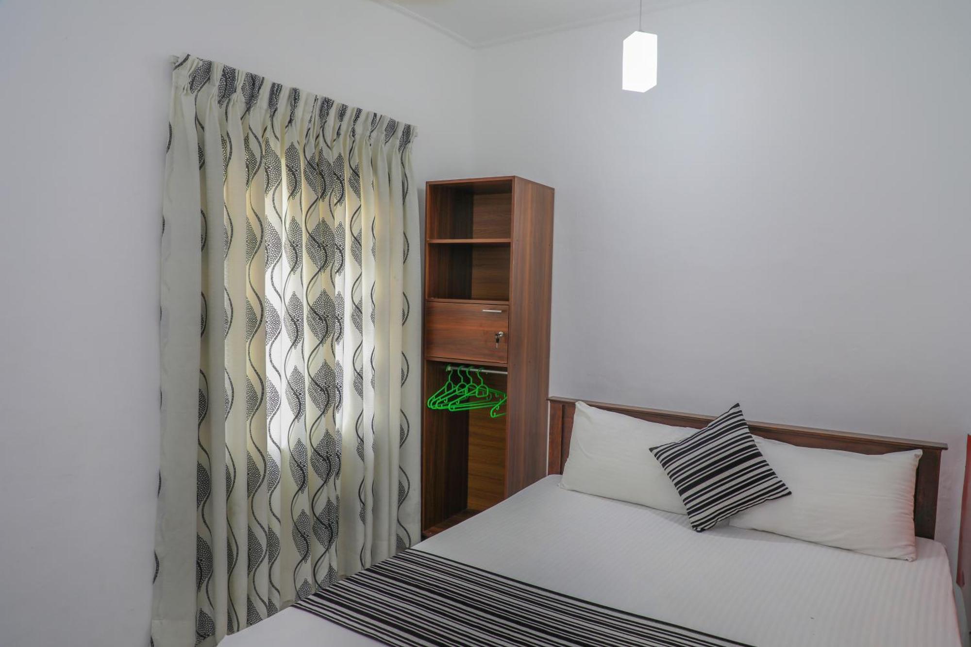 Bon Voyaage Tourist Inn Trincomalee Esterno foto
