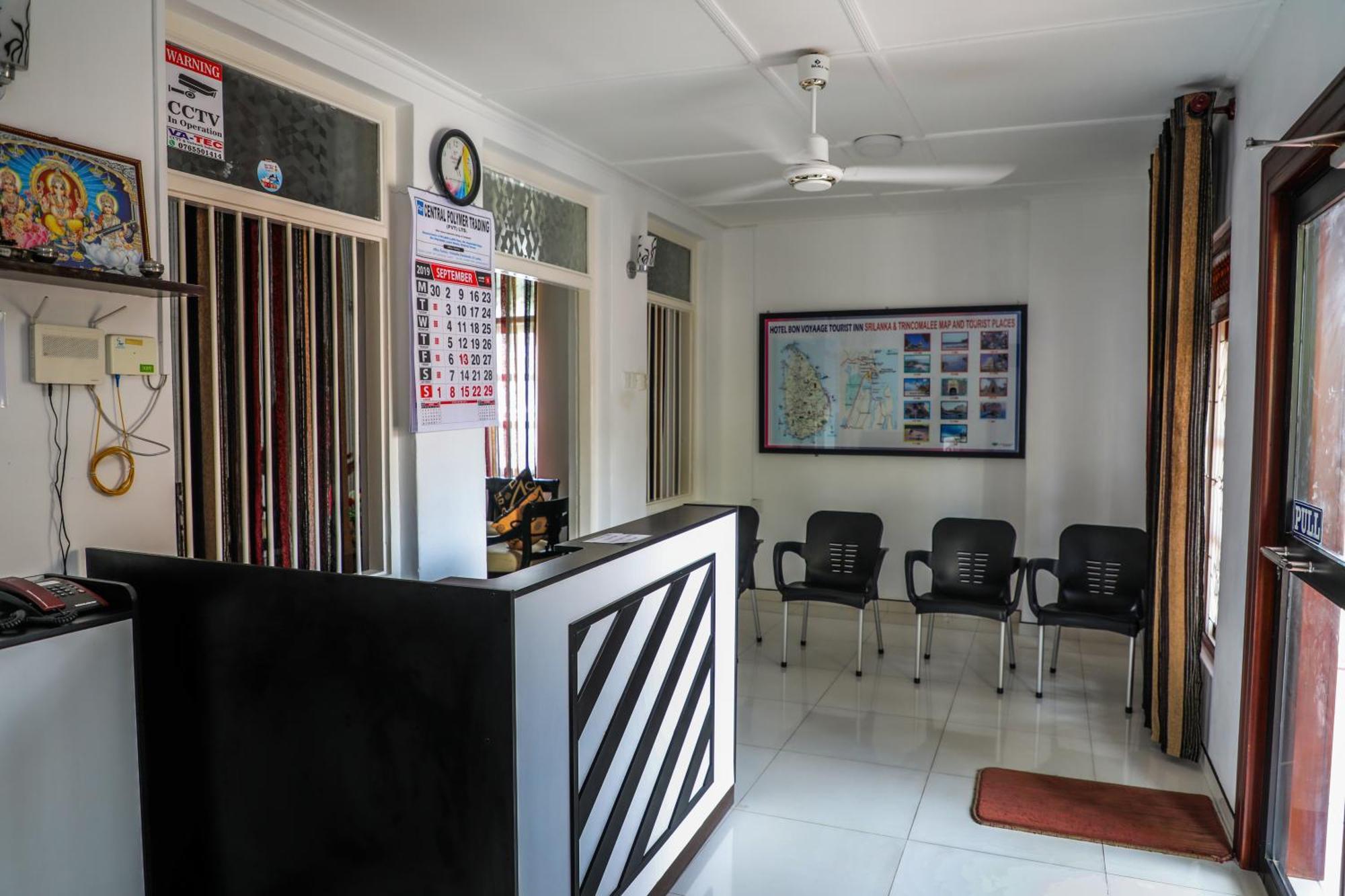 Bon Voyaage Tourist Inn Trincomalee Esterno foto