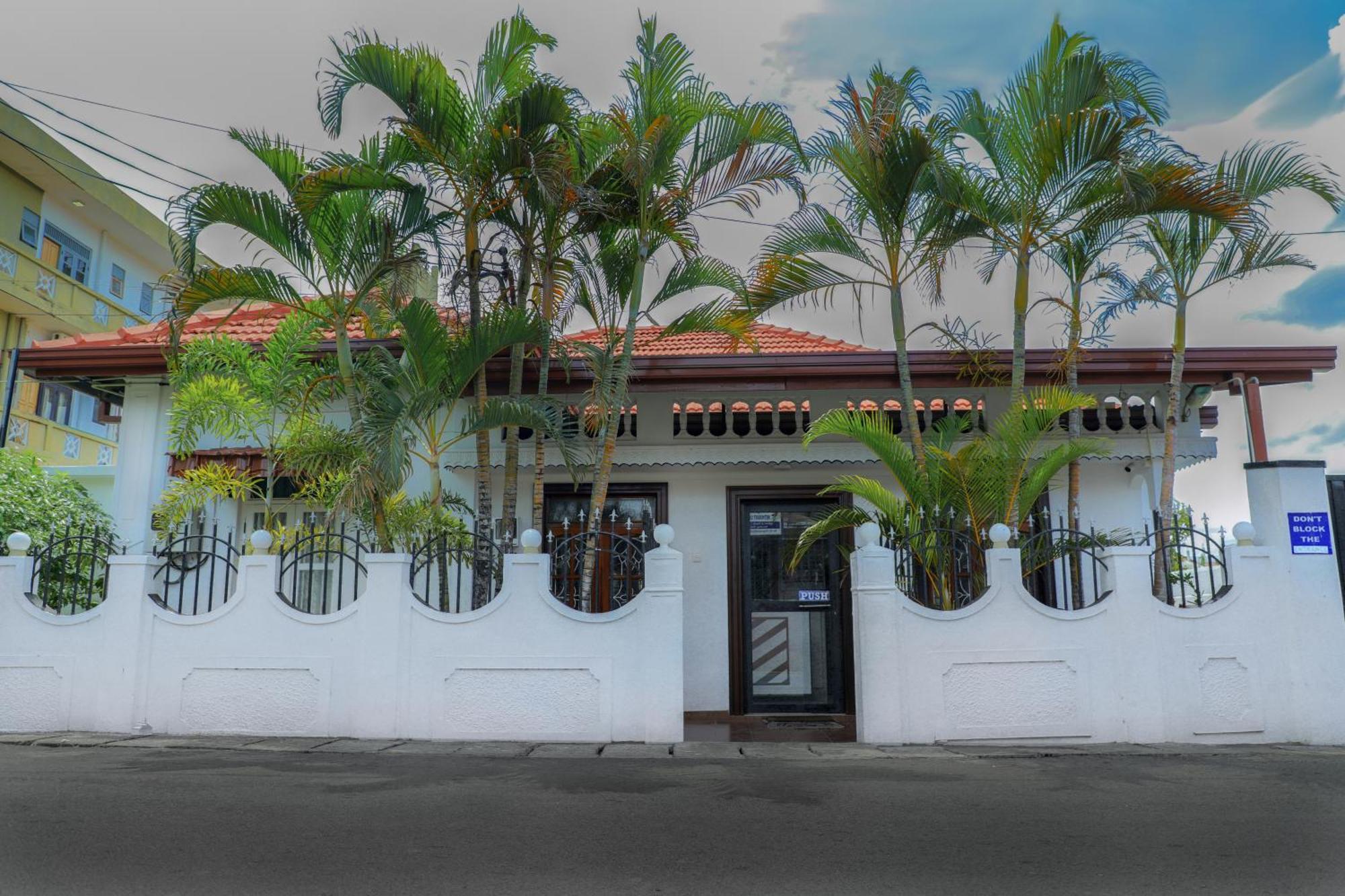 Bon Voyaage Tourist Inn Trincomalee Esterno foto