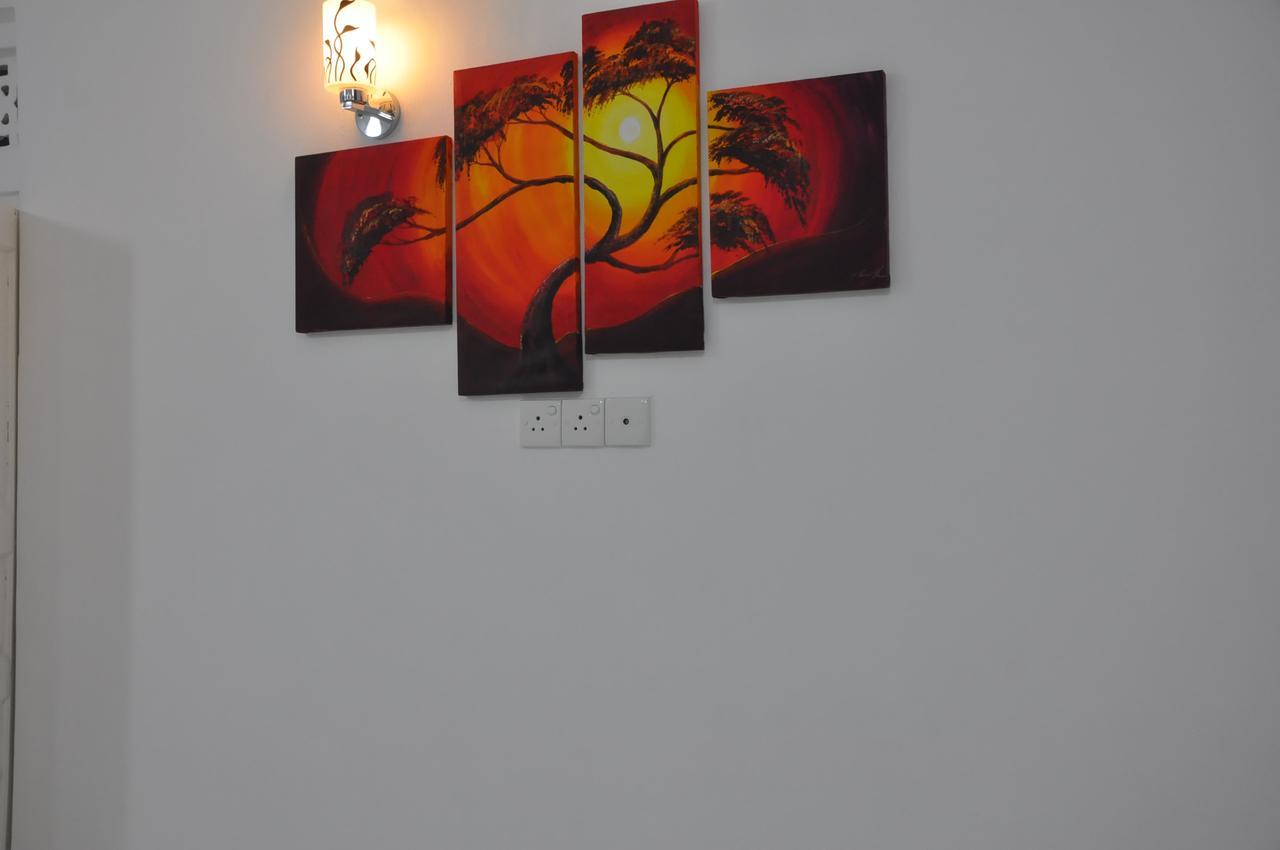 Bon Voyaage Tourist Inn Trincomalee Esterno foto
