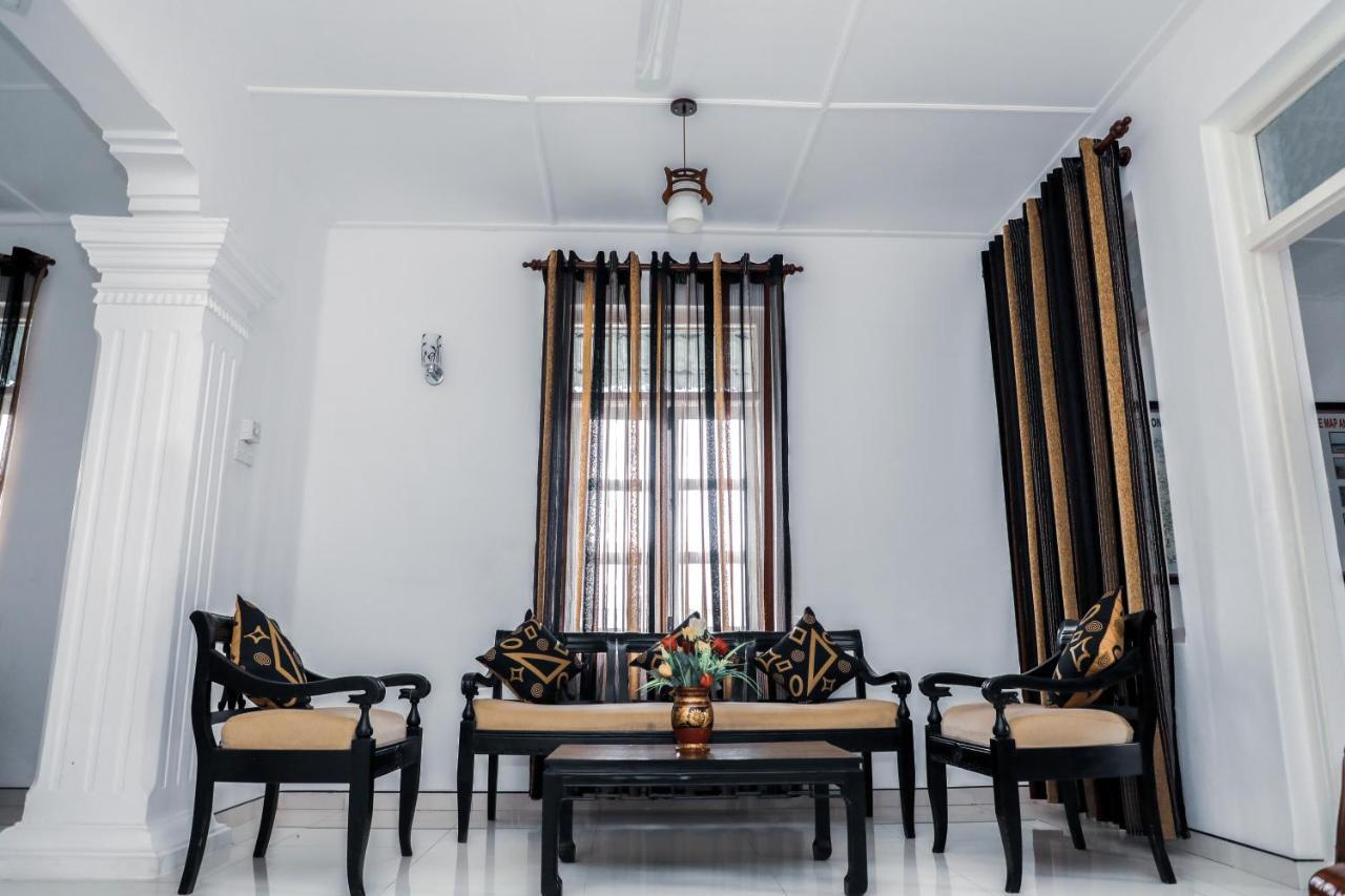 Bon Voyaage Tourist Inn Trincomalee Esterno foto