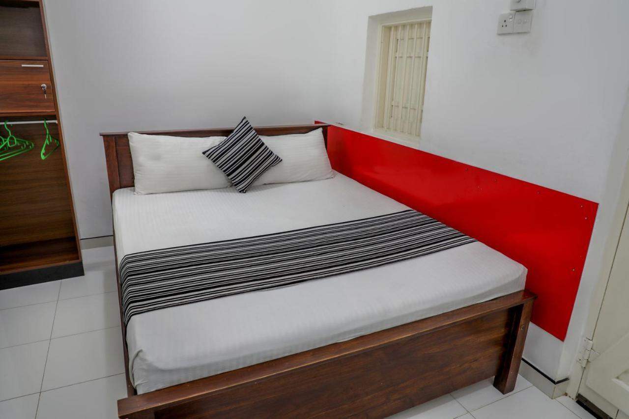 Bon Voyaage Tourist Inn Trincomalee Esterno foto